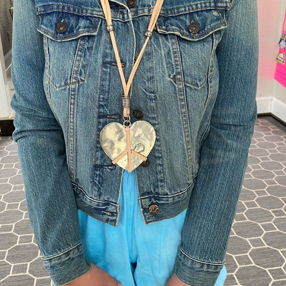 Hammered Heart Statement Necklace - Picture 3 of 9